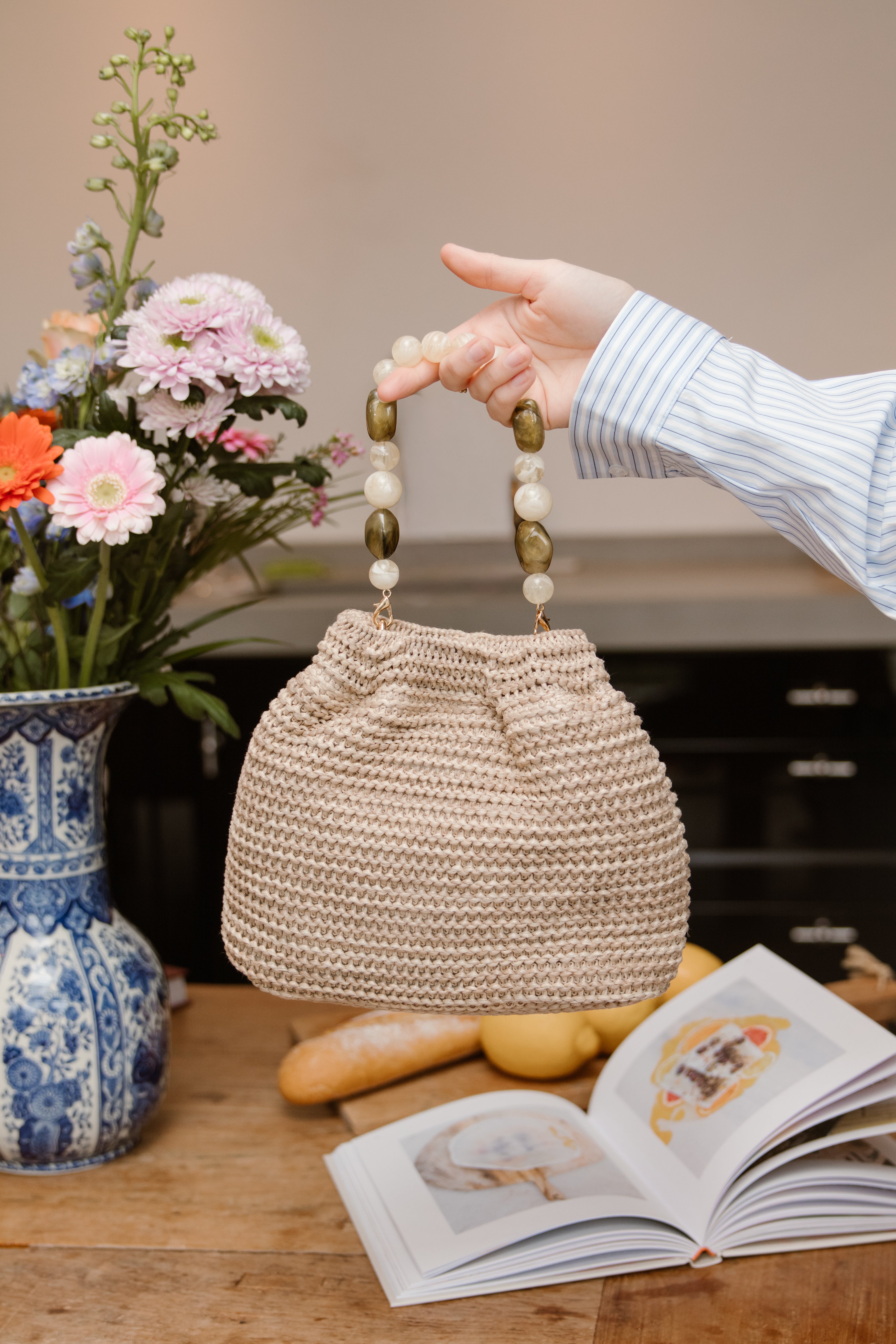 Ateljemel Stro tas Beige